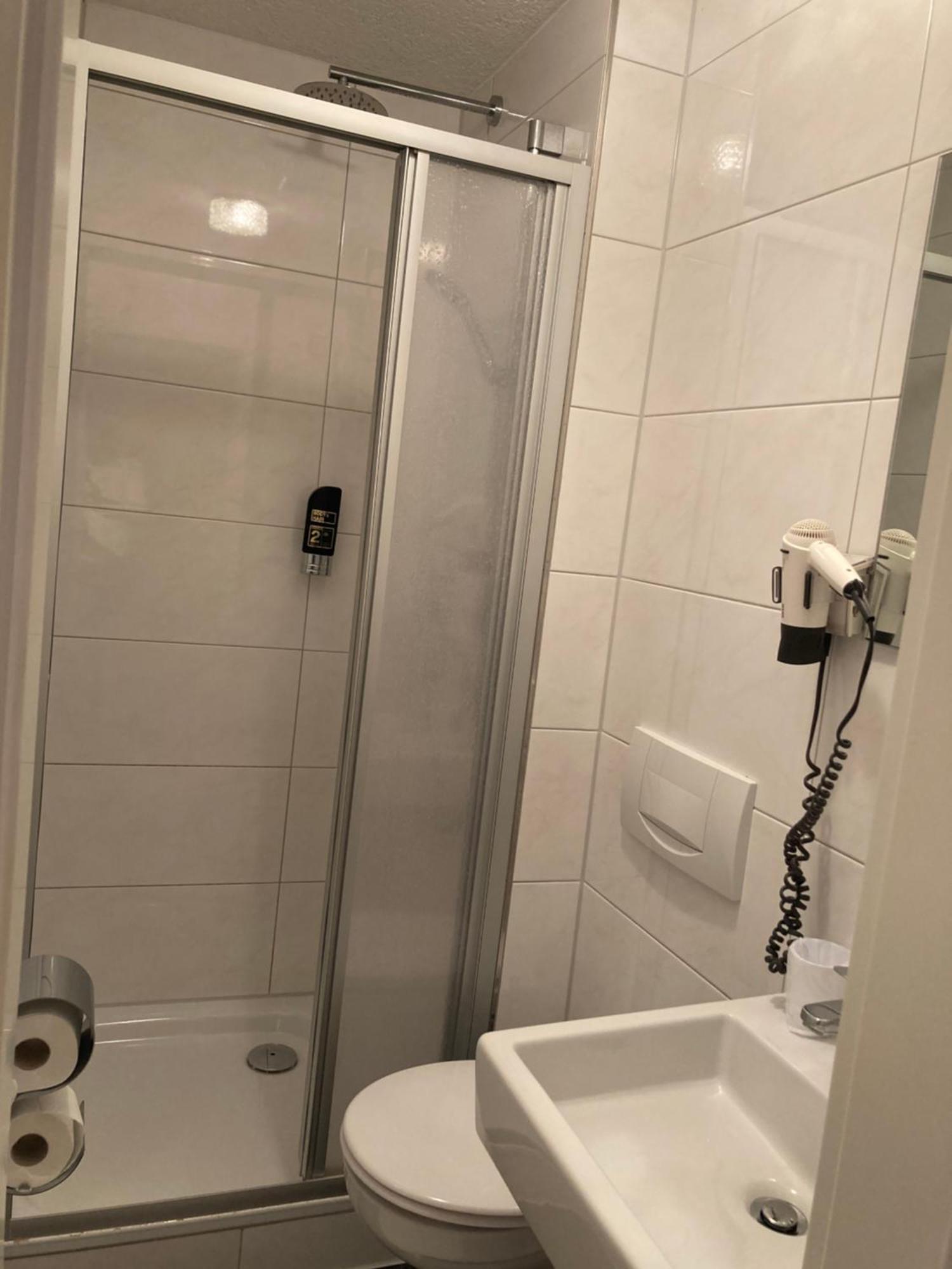 24-7 Stadthotel Stuttgart Chambre photo